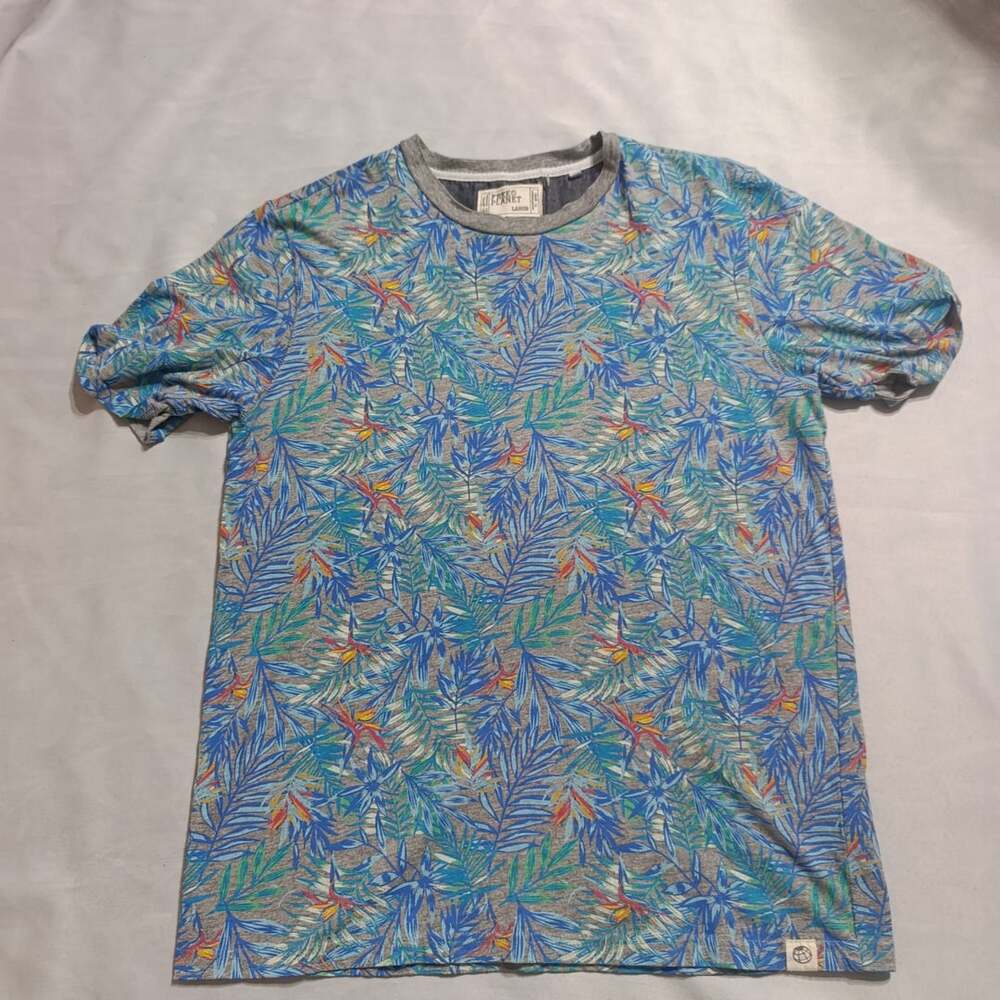 Free Planet T-Shirt Size Large Tropical Leaf Print - Picture 1 of 8